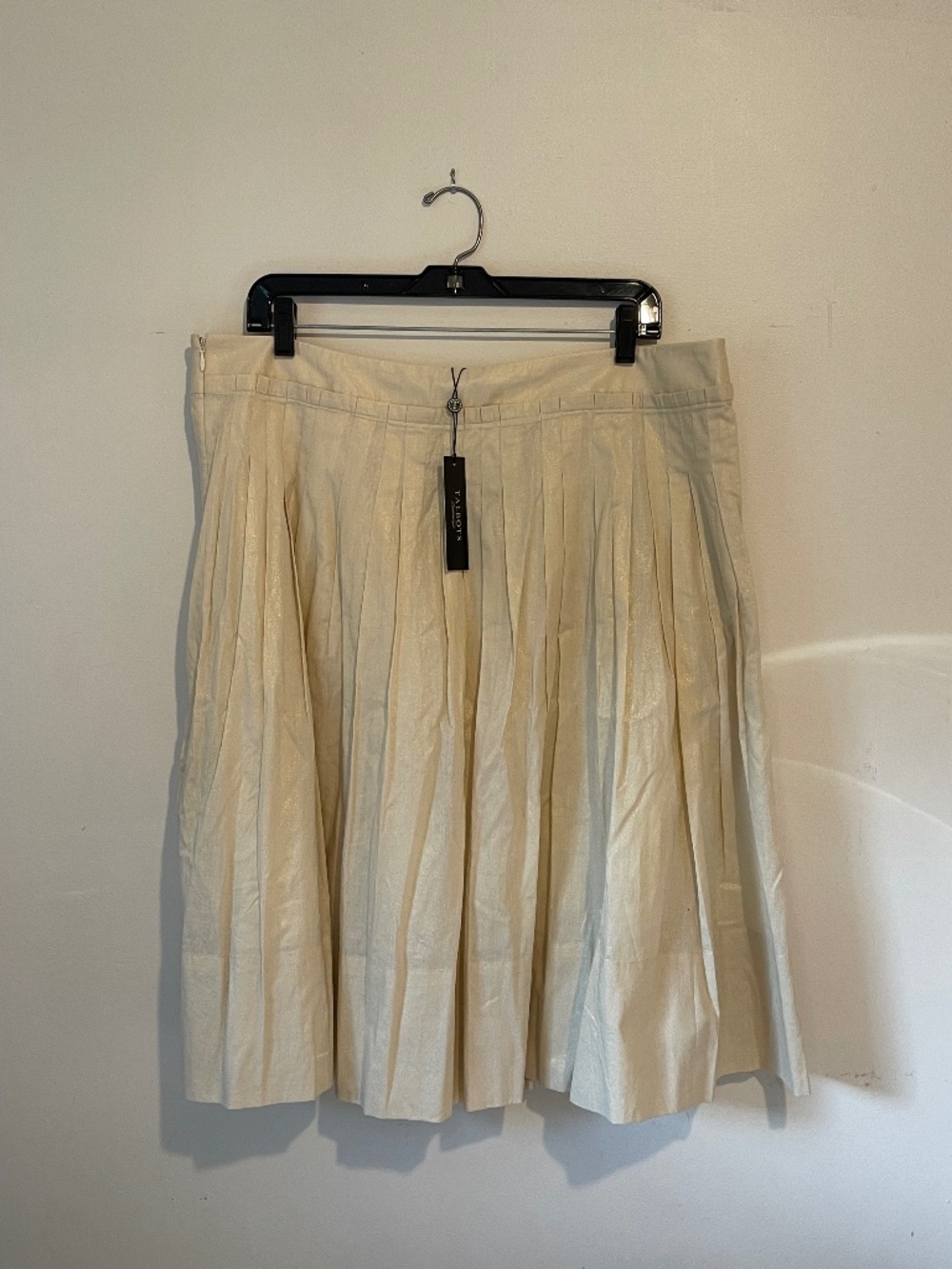 Talbots Womens 100% cotton pleated midi skirt champagne - NWT